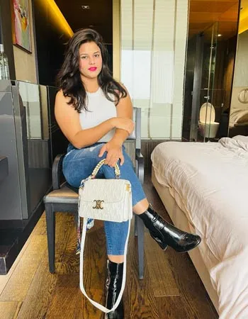 Gorgeous Gurgaon Call Girl